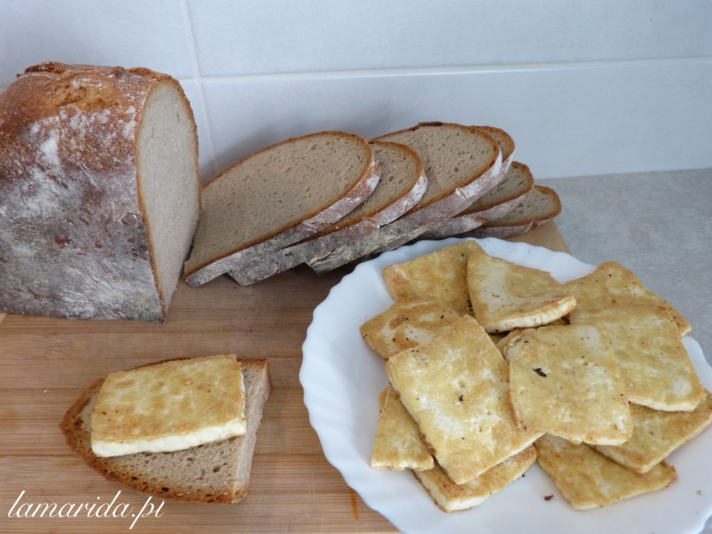 Smażone tofu w plasterkach