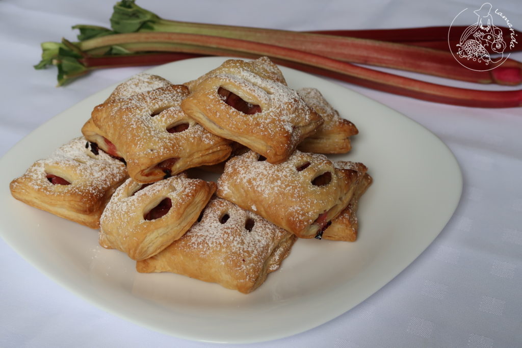 ciastka francuskie z rabarbarem
